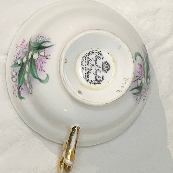 Vintage Royal Grafton Lily of the Valley Cup & Saucer Fine Bone China England - Picture 8 of 9
